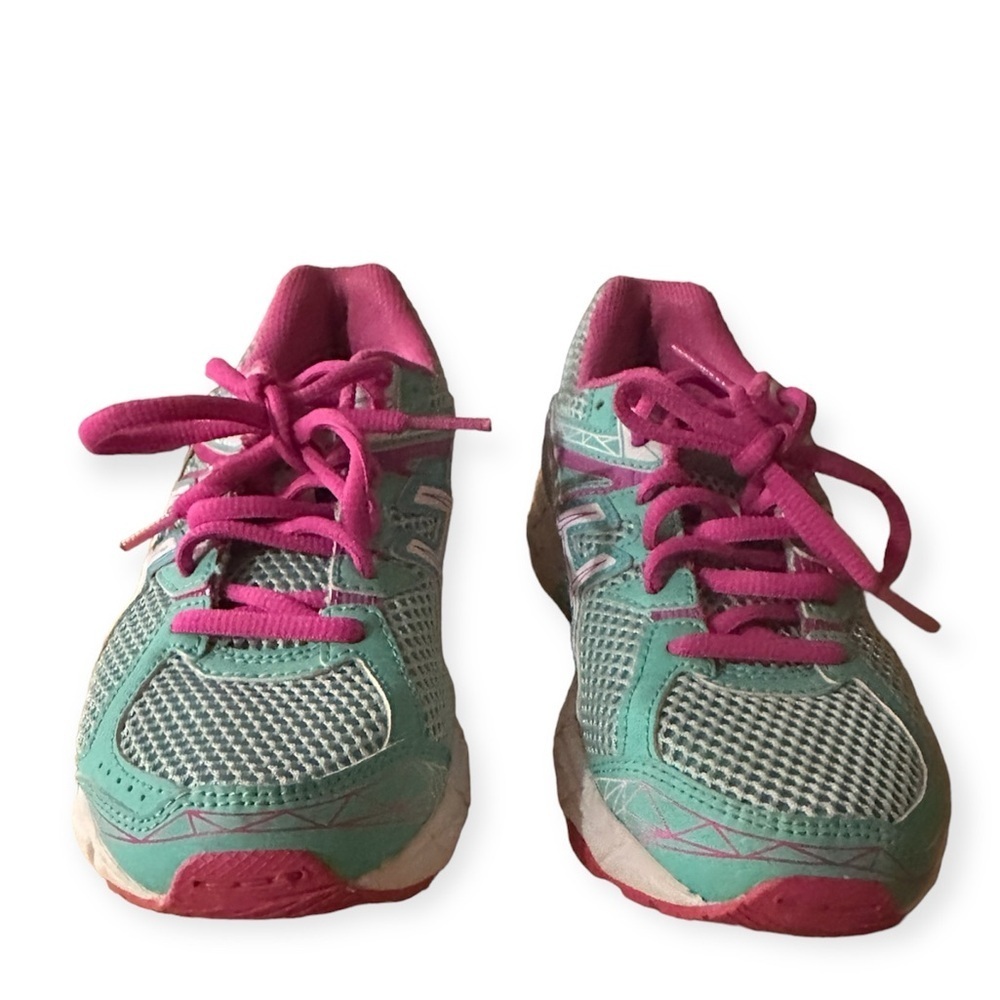 EUC Kids ASICS Sneakers